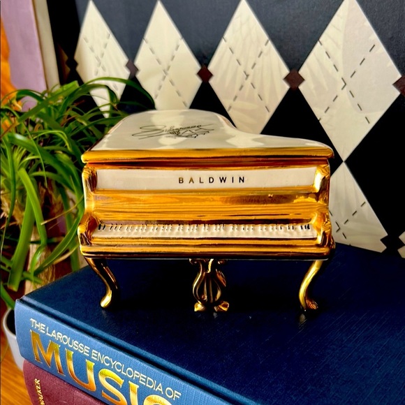 Music Box Liberace Piano | Porcelain | Rare | Luxury RARE Vintage | Collectible - Picture 3 of 17